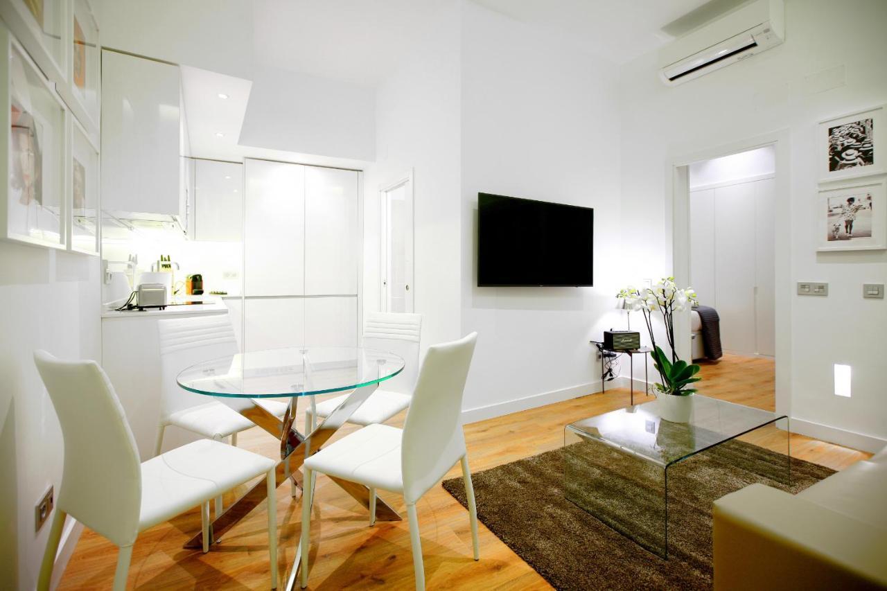 Prado Suite Madrid Eksteriør bilde