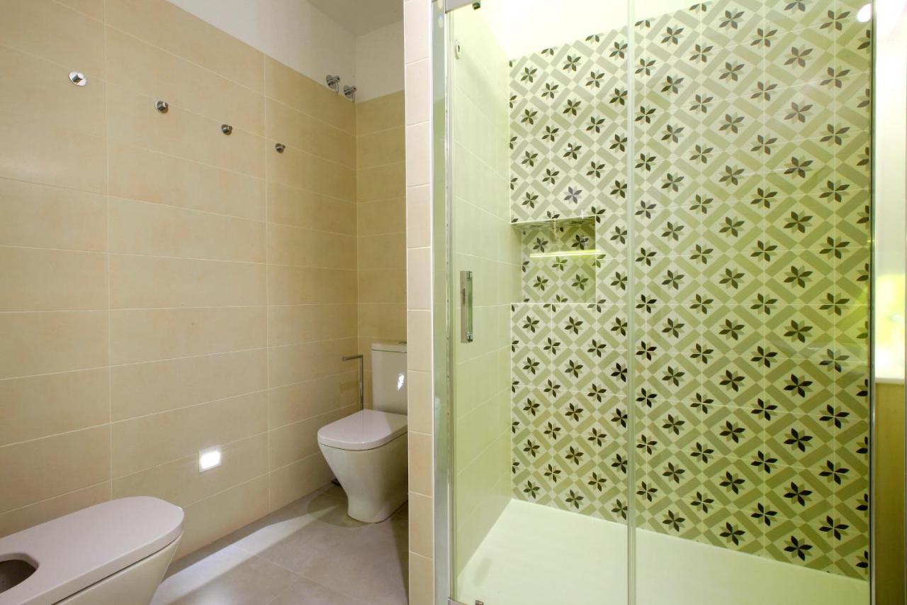 Prado Suite Madrid Eksteriør bilde
