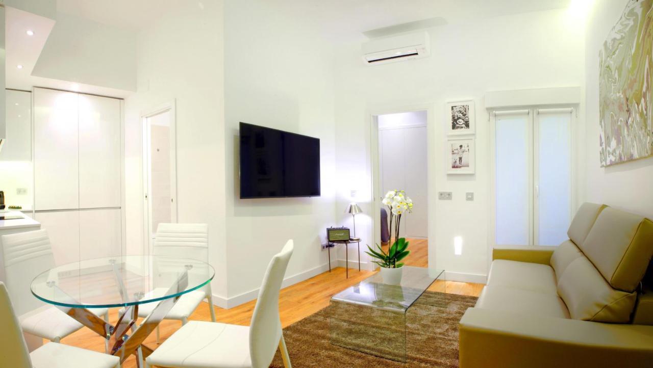 Prado Suite Madrid Eksteriør bilde
