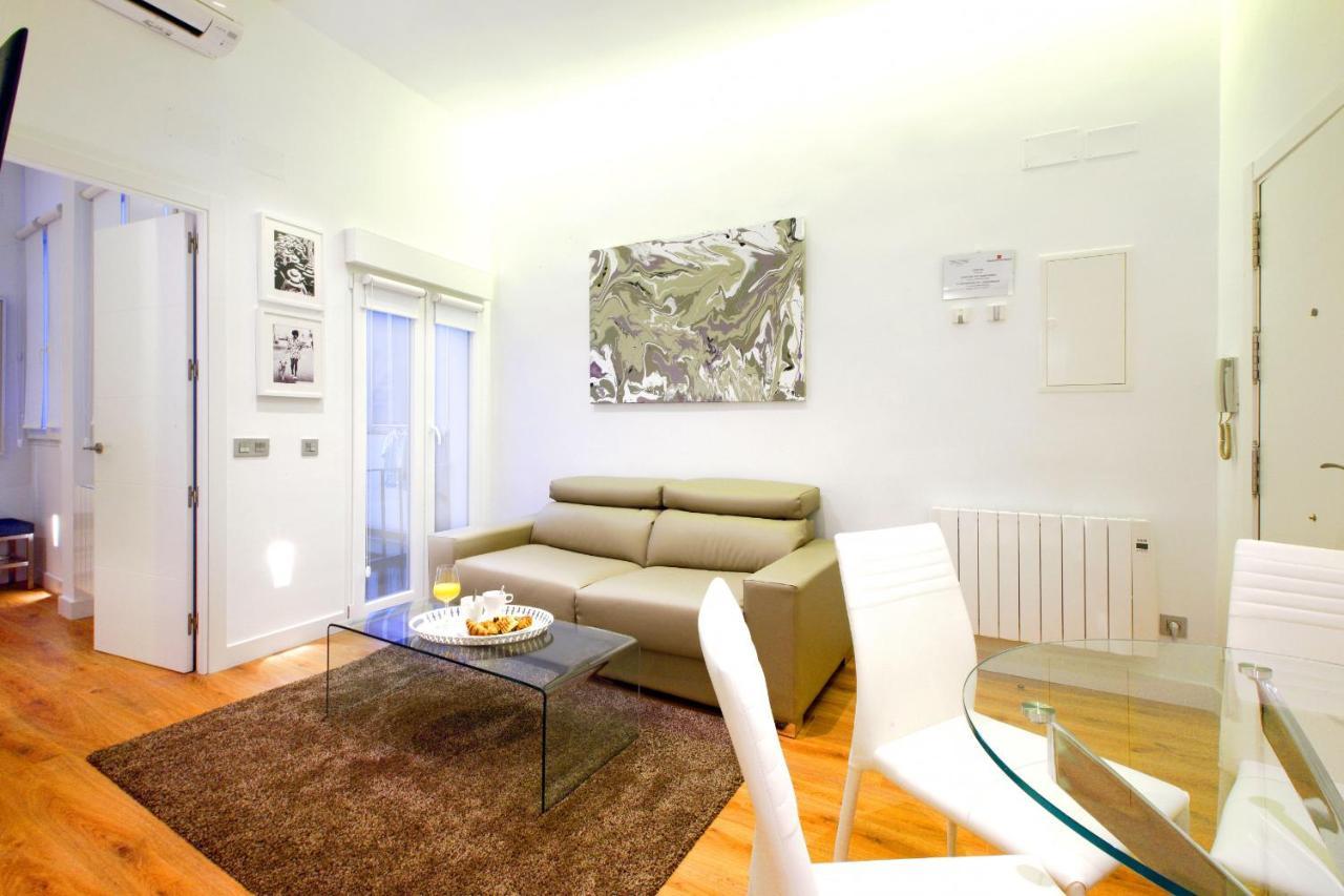 Prado Suite Madrid Eksteriør bilde
