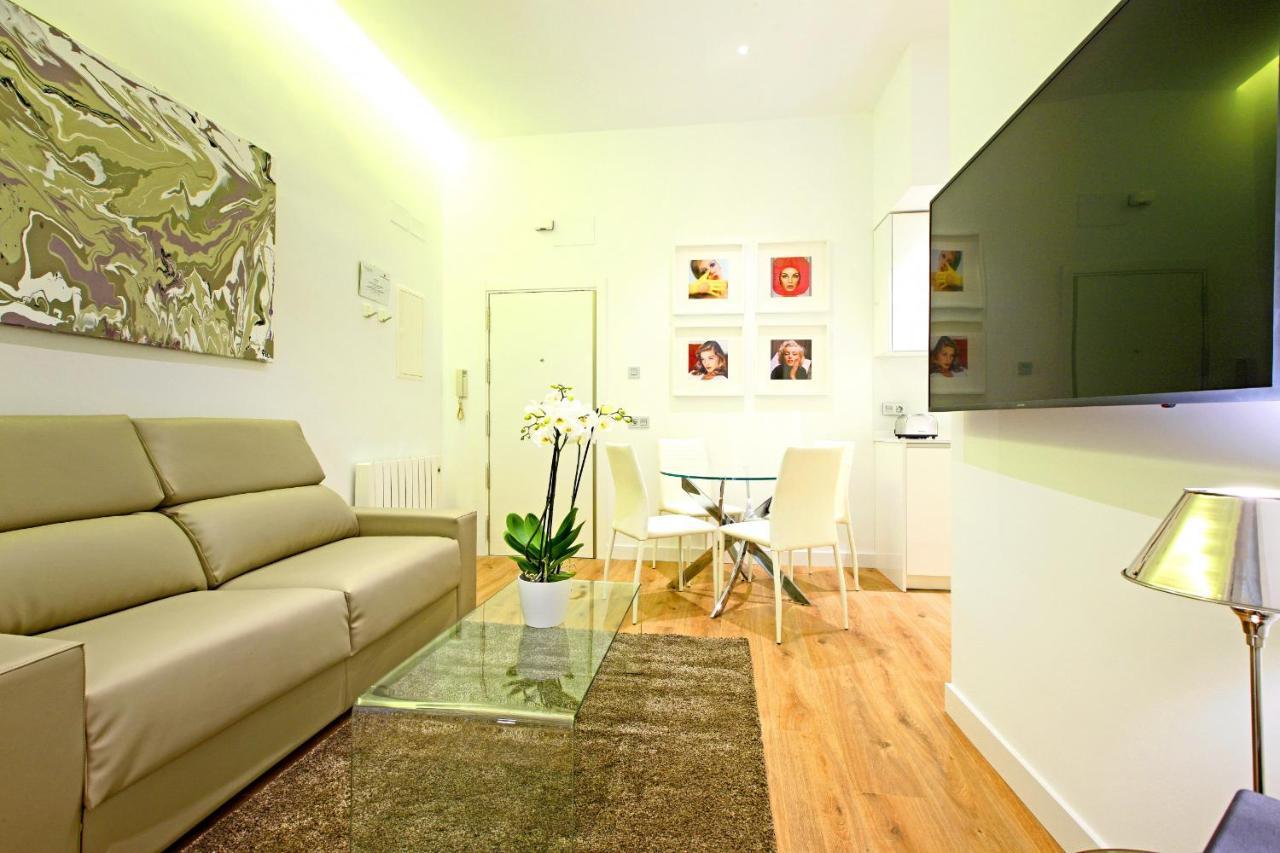 Prado Suite Madrid Eksteriør bilde