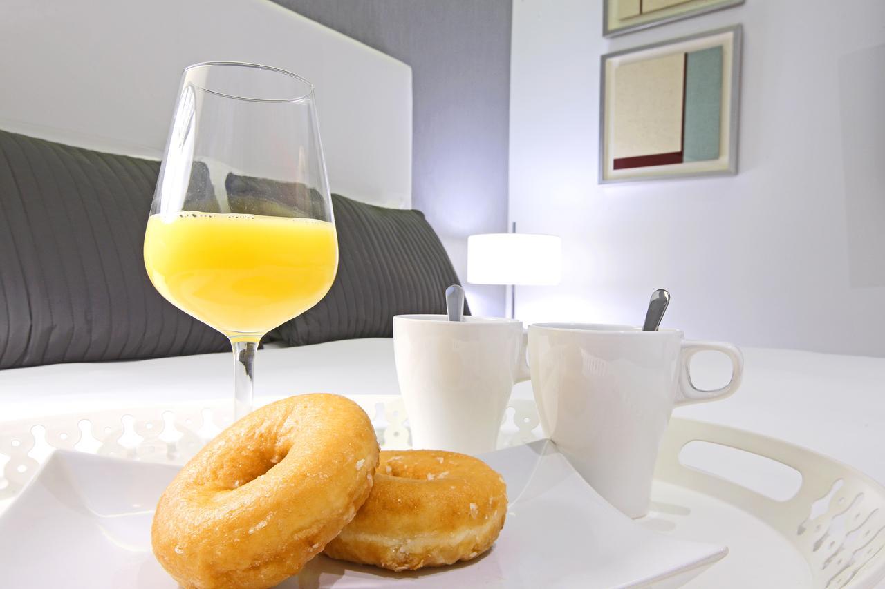 Prado Suite Madrid Eksteriør bilde