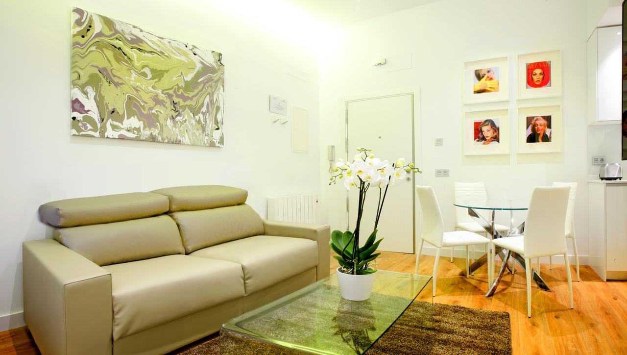 Prado Suite Madrid Eksteriør bilde